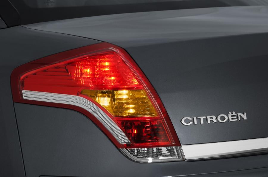  Citroen C4 Sedan 2008 года  (фото 13 из 75)